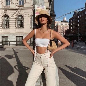 sold 🤍 are you am i artemis top xs white 🤍